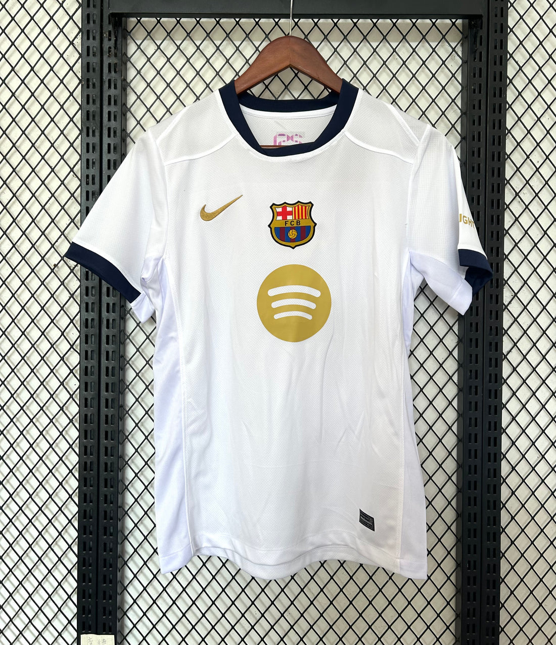 Barcelona White Special Edition Kit