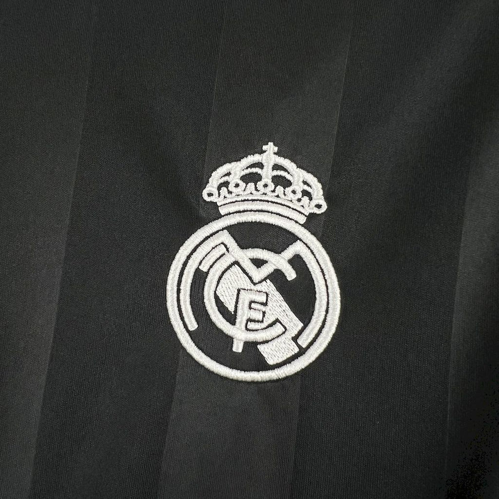 Real Madrid 25/26 Black Special Edition Kit