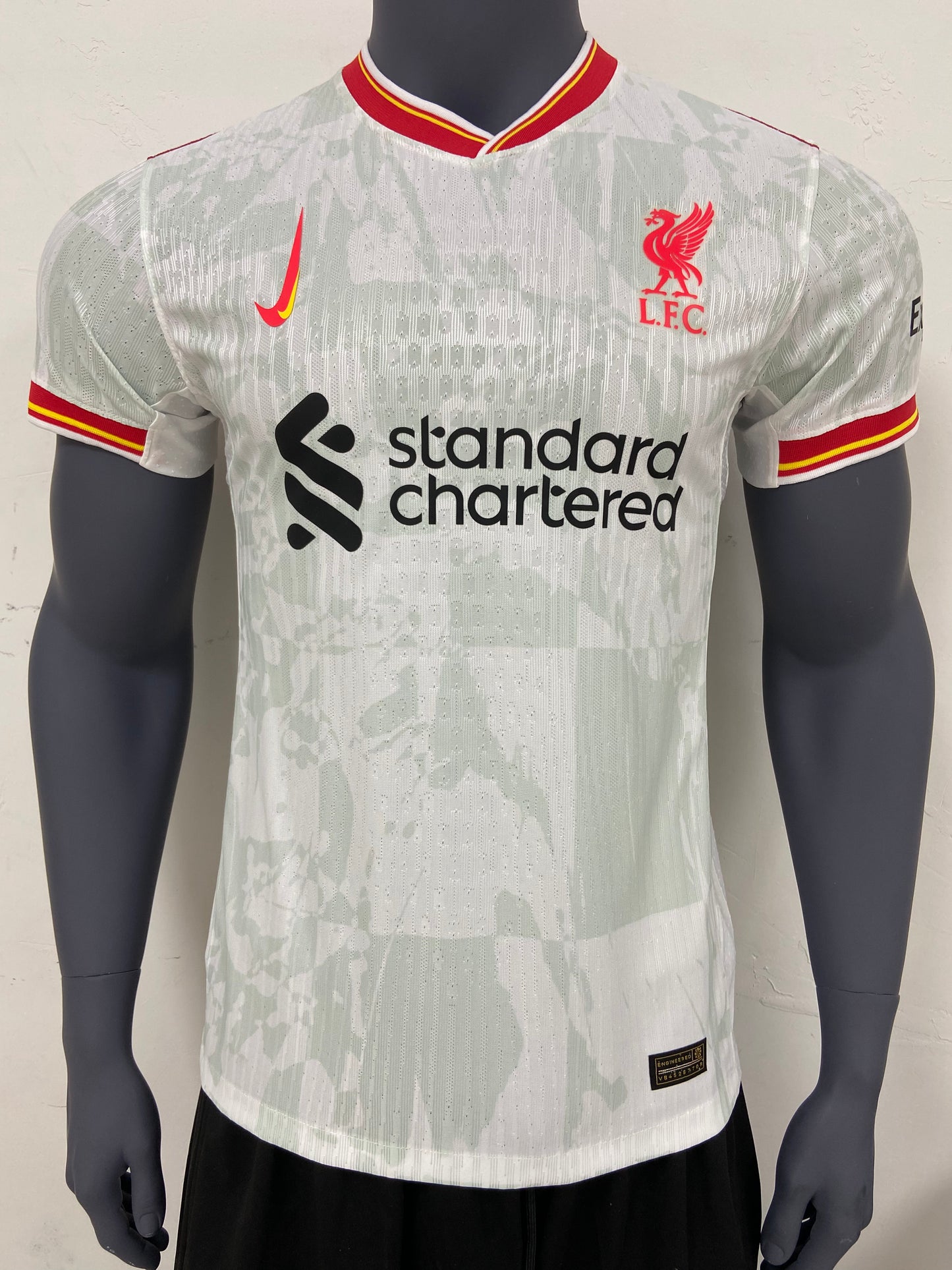 Liverpool 2024-2025 Kit