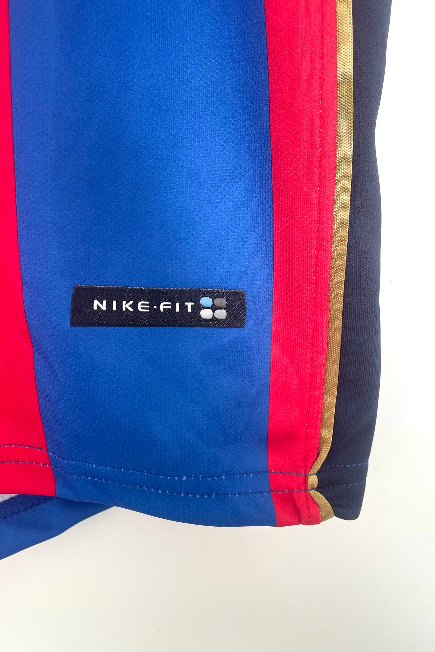 Barcelona 2001-2002 Home Kit