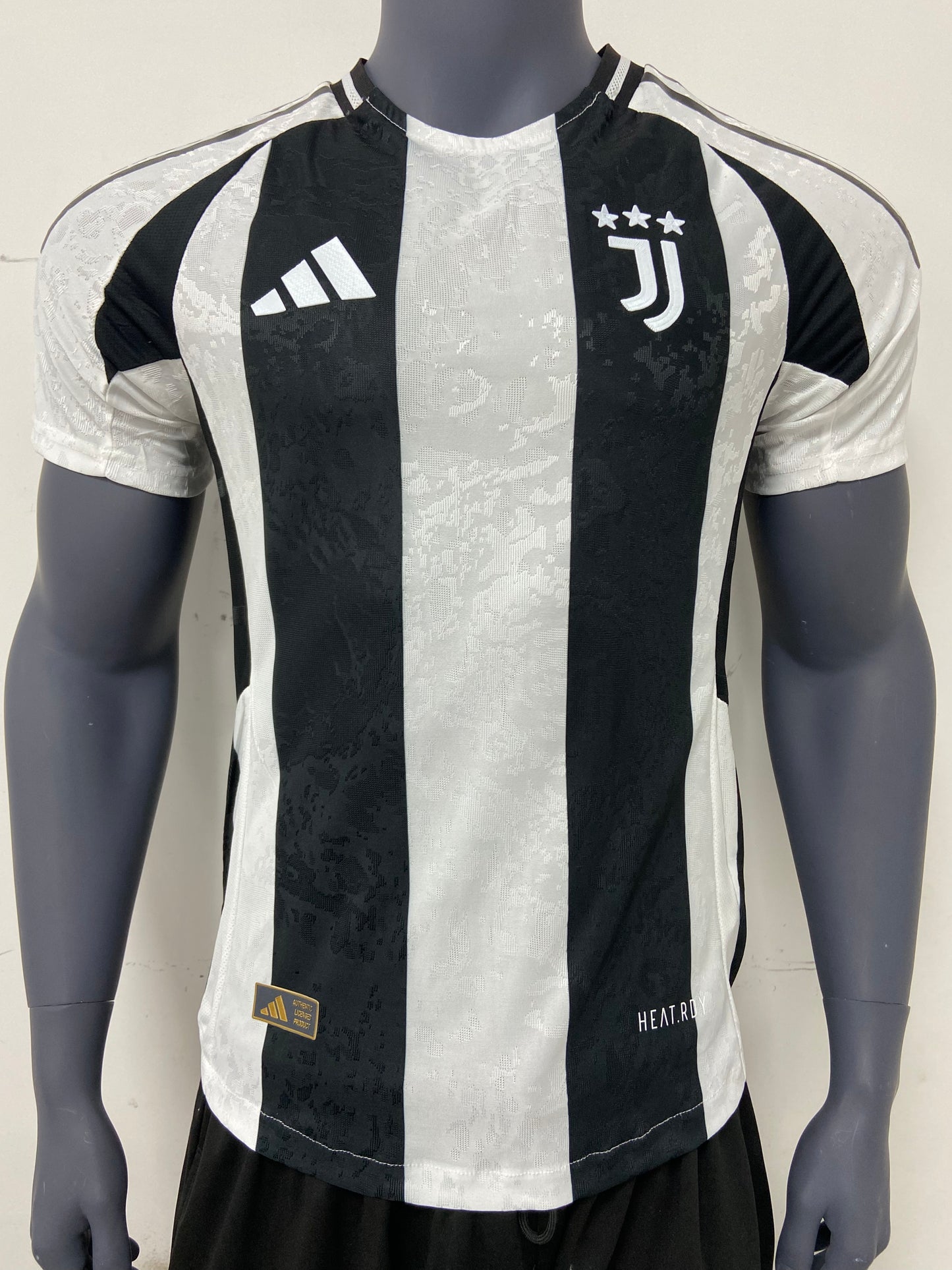 Juventus 2024-2025 Home Kit